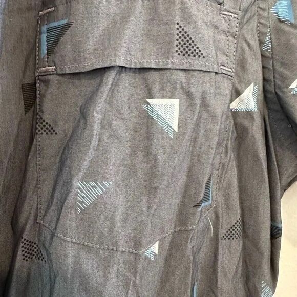 Travis Mathew’s Button Downs Men’s Grey Size Medium - Picture 2 of 5